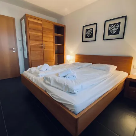 An Der Piste Капрун